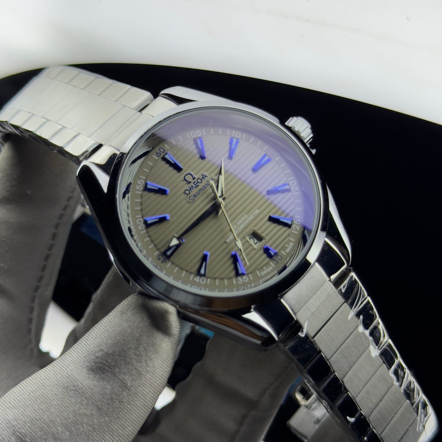 Teak dial quartz watch with sky blue dial – ZENO Bangladesh