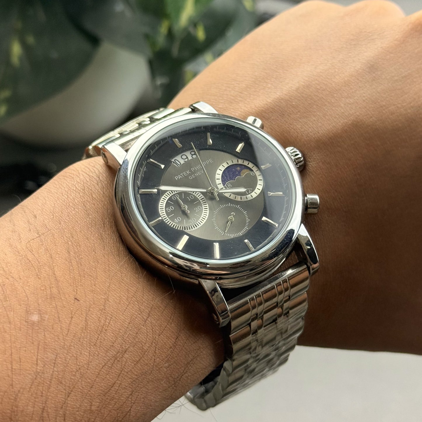 Classic steel chronograph watch with multi-dial face – ZENO