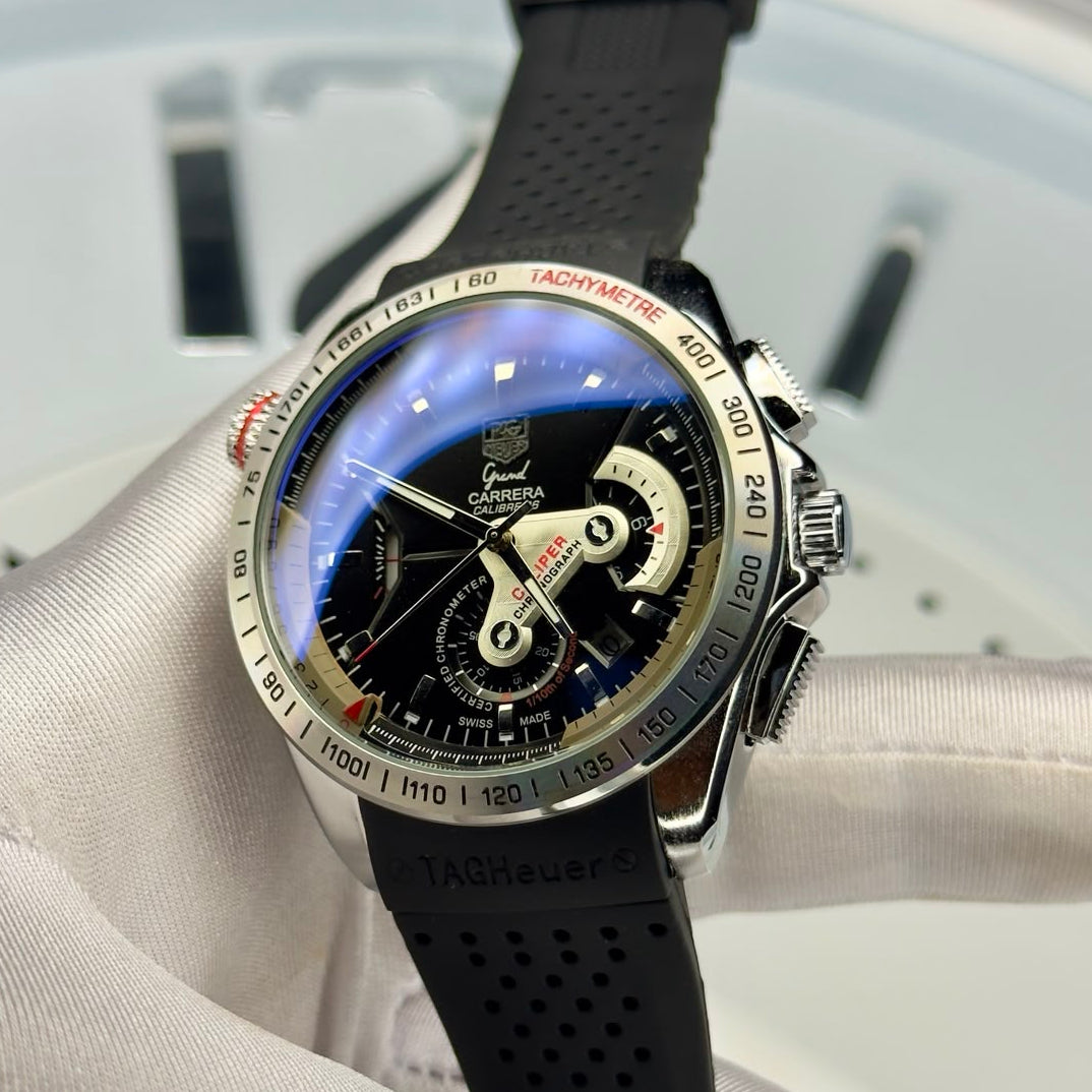 Dashboard racing chronograph watch with perforated rubber strap – ZENO