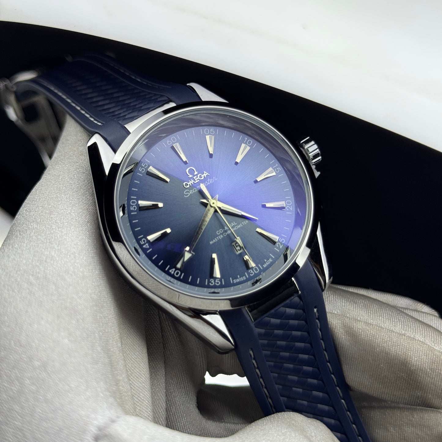 Teak dial sport watch with deep ocean blue silicone strap – ZENO