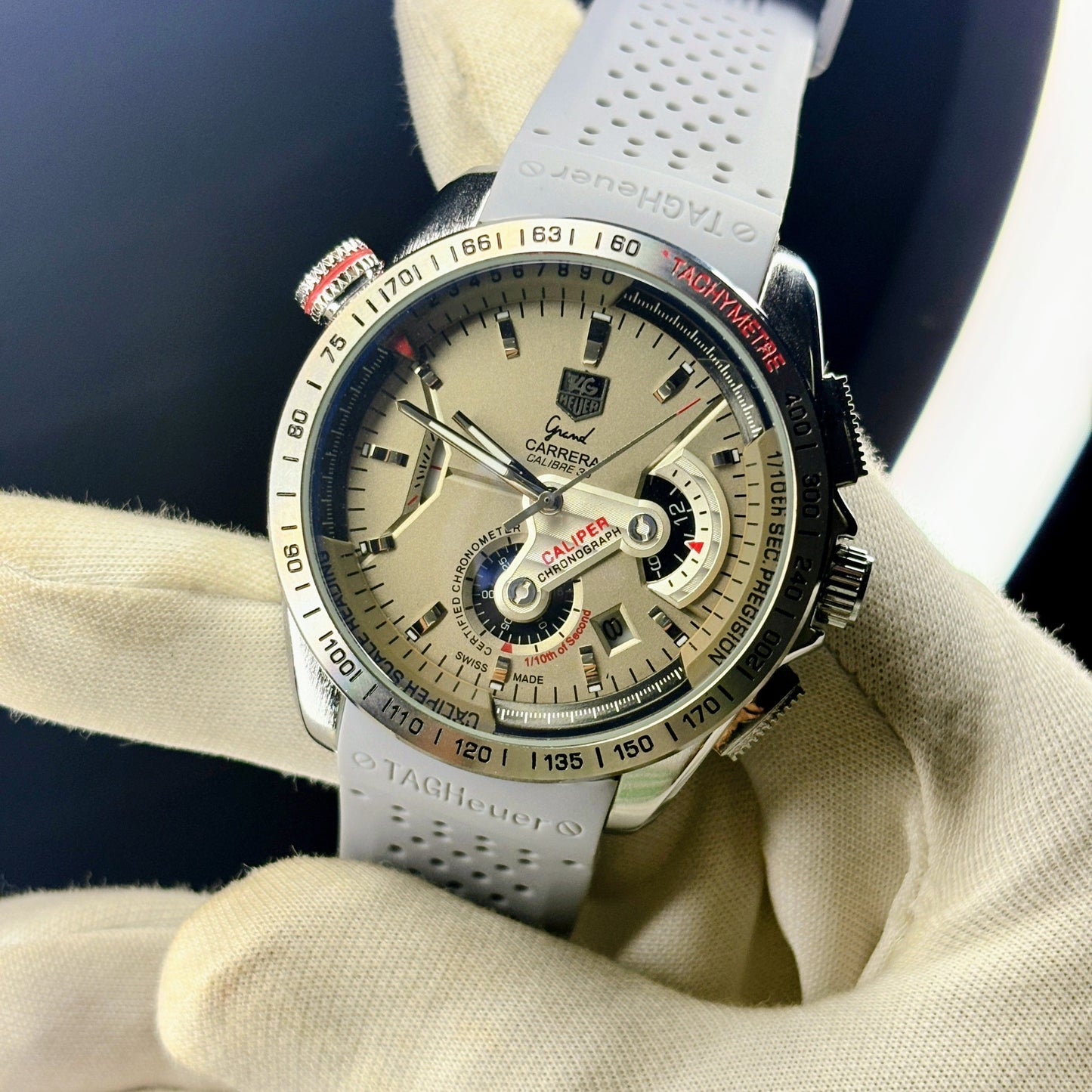 Dashboard racing chronograph watch with perforated rubber strap – ZENO